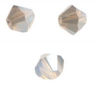 TOUPIES SWAROVSKI® ELEMENTS 
4mm
WHITE OPAL satin
50 perles  