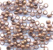 Intercalaires,perles à écraser bronze diamètre 2.5 mm<br />
Qte : 100