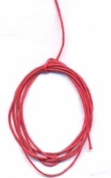 Coton ciré Ø 0.8 mm
Couleur : rouge
1 metre