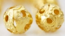 Perles Ajourées boules Filigrane Dorées 4mm
taille du trou = 0.8 mm
Qte : 20