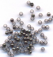 Perles à écraser Couleur Noir 2.5x2.5mm<br />
 Qte : 100