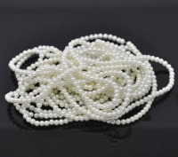 Enfilades de perles Rondes en Verre
 4mm 
( 200 perles  )
X 1