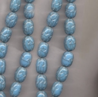 Perles  ovales 30 x 17 mm
bleu ciel...taille du trou = 2 mm
X 5  