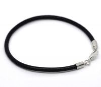  Bracelets Cuir Noir Fermoirs à Mousqueton
20 cm 