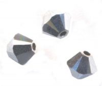 Toupies en crystal 4 mm
Argentées 
X 100 
