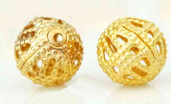  Perles Ajourées boules Filigrane métal Doré 6mm 
taille du trou = 0.8 mm
Qte : 10
