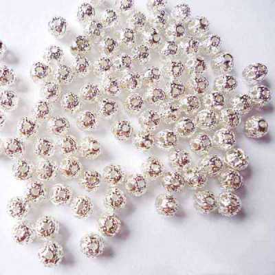 Perles boules  Scintillantes argent 4mm 
taille du trou = 0.8 mm
X 10 