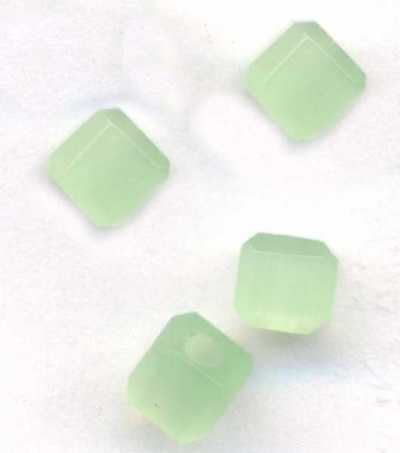Cubes en crystal 
4 mm
X 9